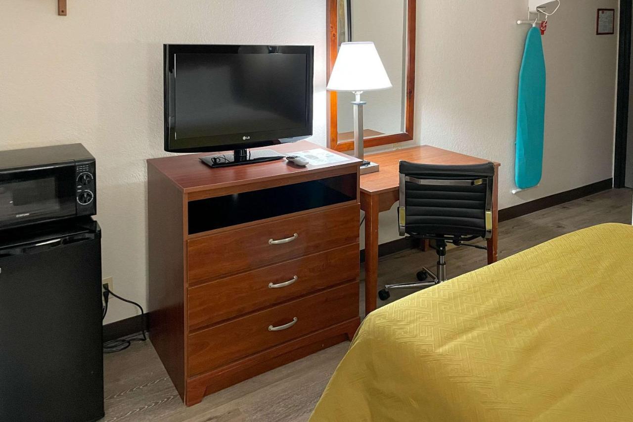 Econo Lodge Cartersville-Emerson Lake Point Exteriör bild